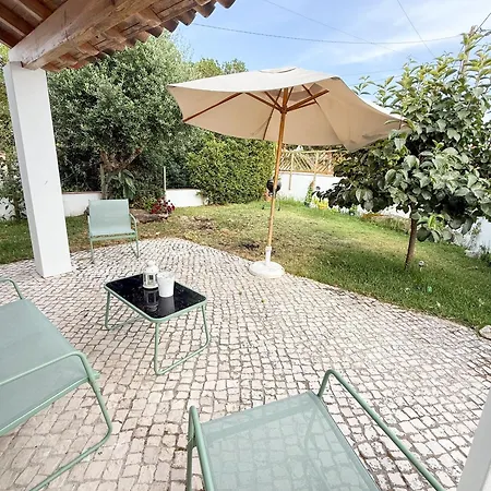 Vakantiehuis Casa Teodoro Moledo (Lisbon)
